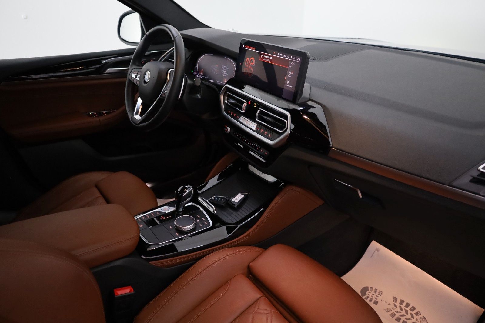 Fahrzeugabbildung BMW X4 xDrive 20 d,Leder,Navi,LED,360Kamera,HUD
