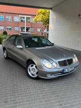 Mercedes-Benz E 320 Avantgarde seltene Ausstat. - Mercedes-Benz E 320 Gebrauchtwagen in Berlin