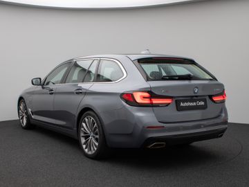 Fahrzeugabbildung BMW 530e xD Pano Kamera DAB HiFi Adapt. Fahrwerk 19"