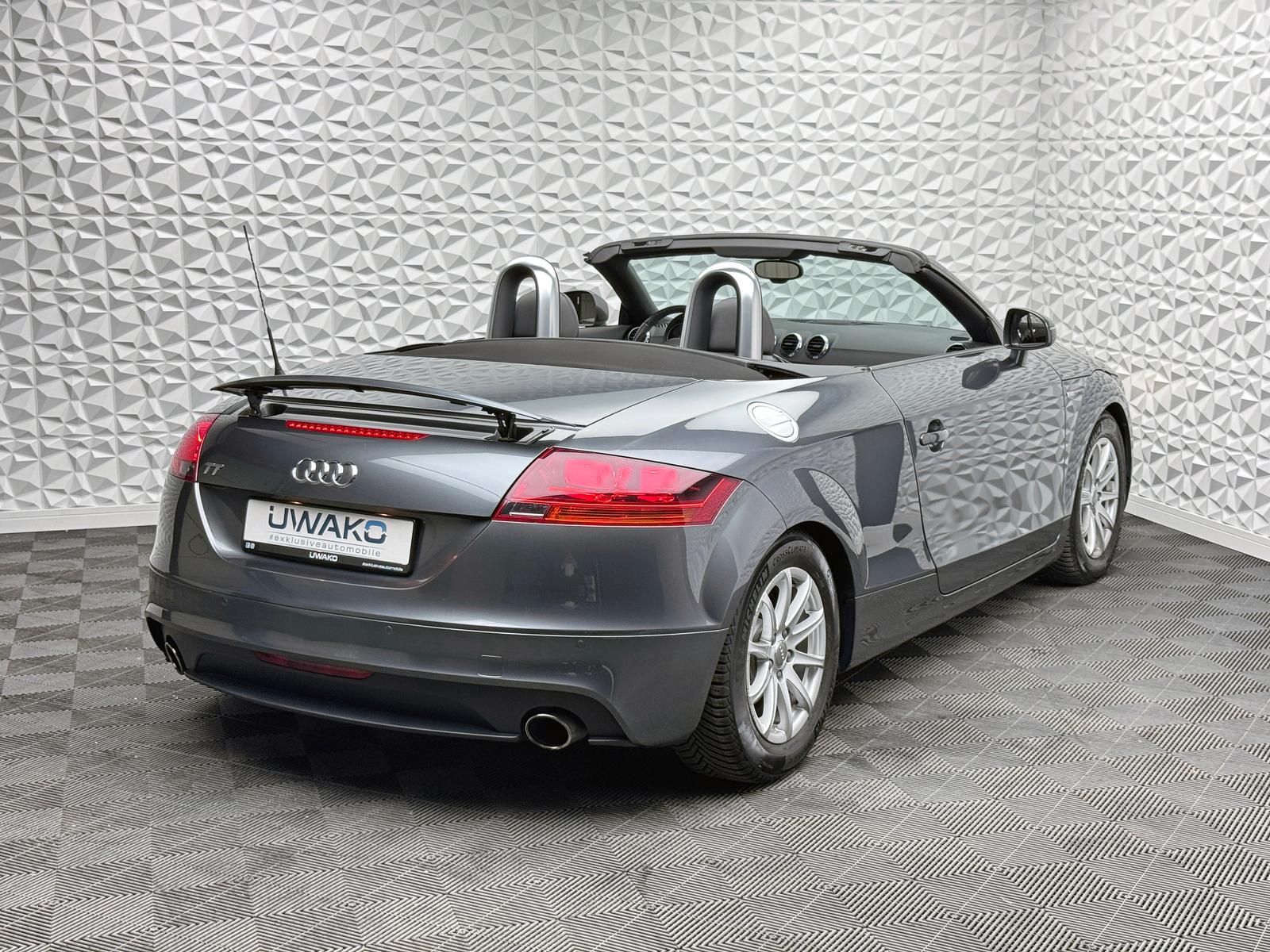 Fahrzeugabbildung Audi TT 2.0 TFSI QUATTRO/S-LINE/S-TRONIC/LIEBHABERSTK