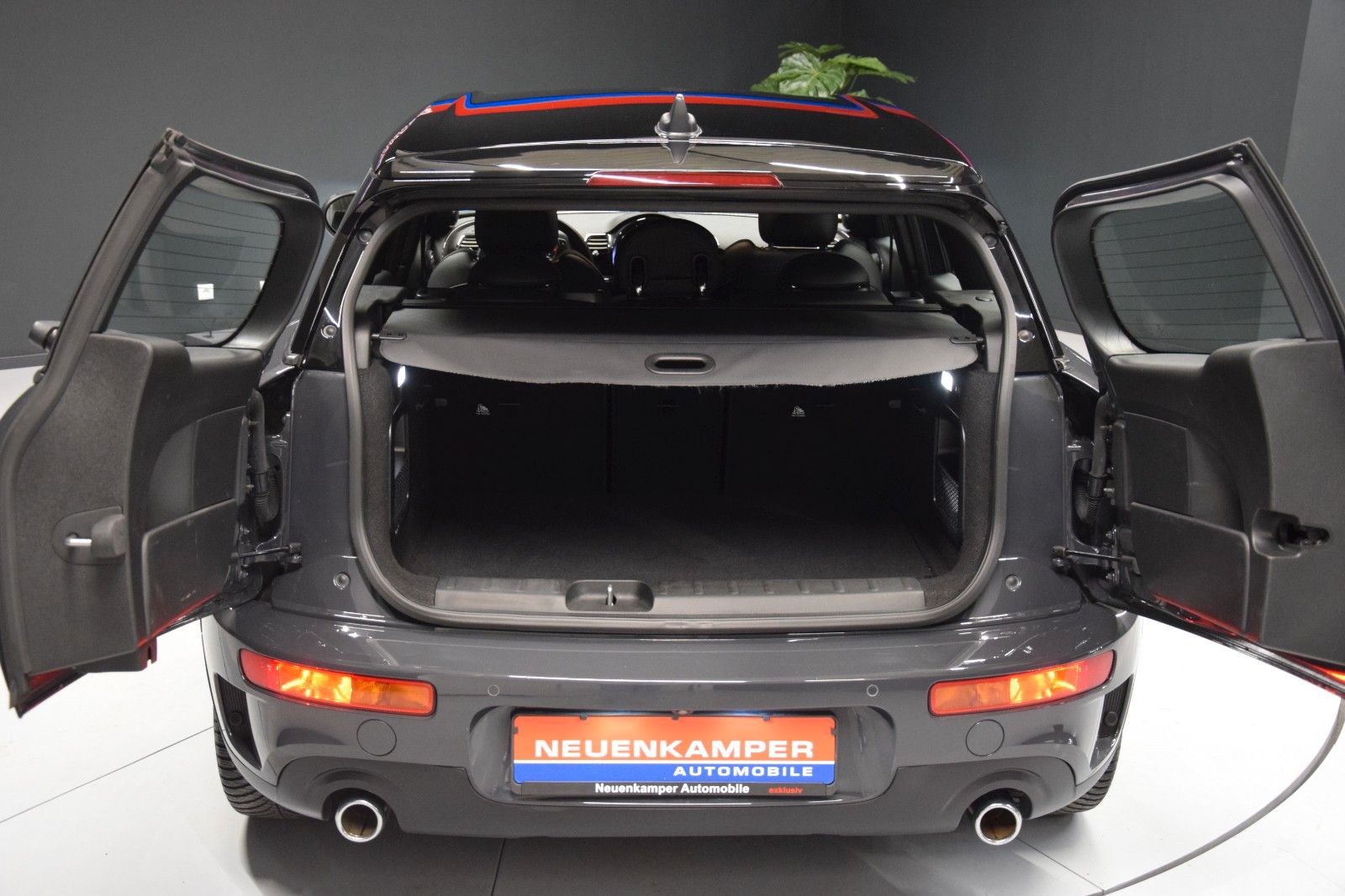 Fahrzeugabbildung MINI Clubman Cooper SD Chili Leder Kamera H&k Navi 18