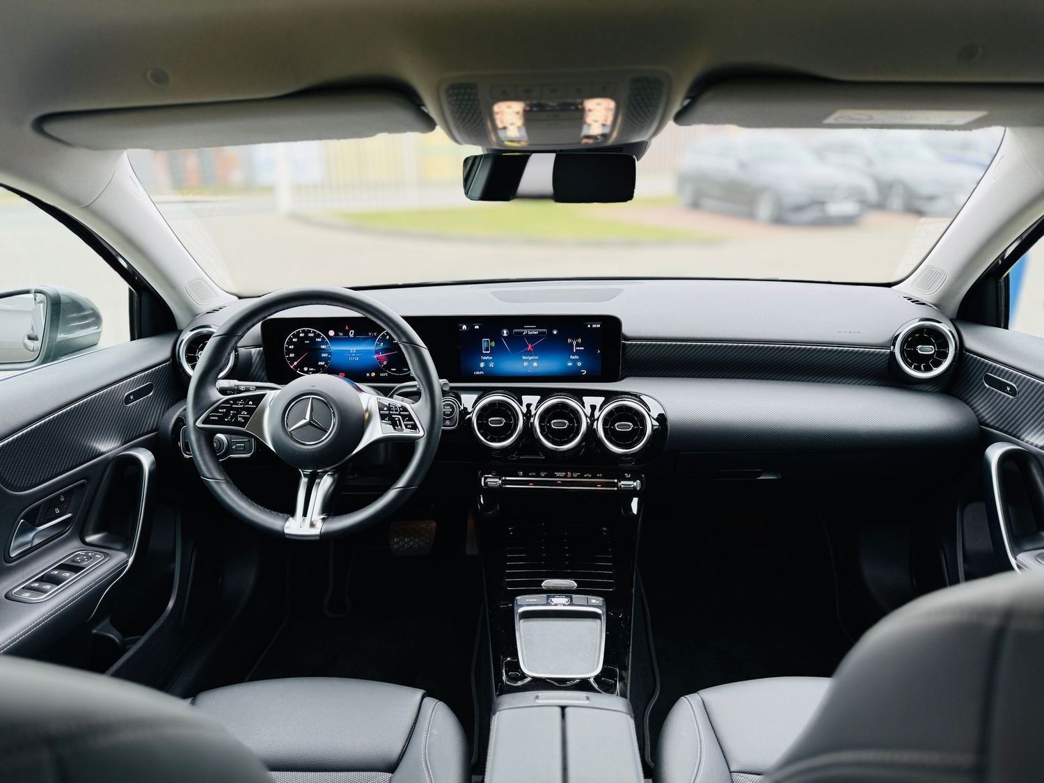 Fahrzeugabbildung Mercedes-Benz A 180 PROGRESSIVE Advanced, Winter, RFK, LED, MB