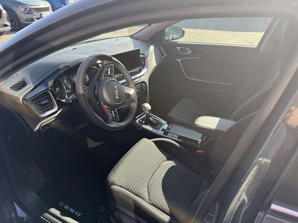 Kia Ceed SW 1.5 T-GDI DCT7 OPF Vision