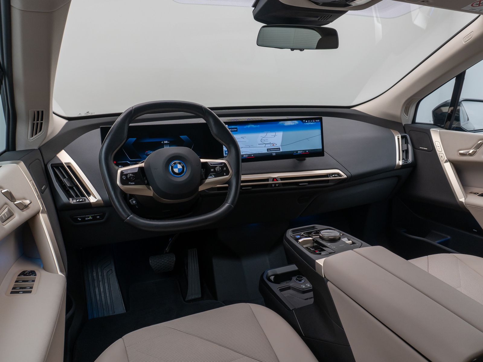 Fahrzeugabbildung BMW iX xD40 Laser 360° H/K DAB SoftCl ACC AHK 21Zoll