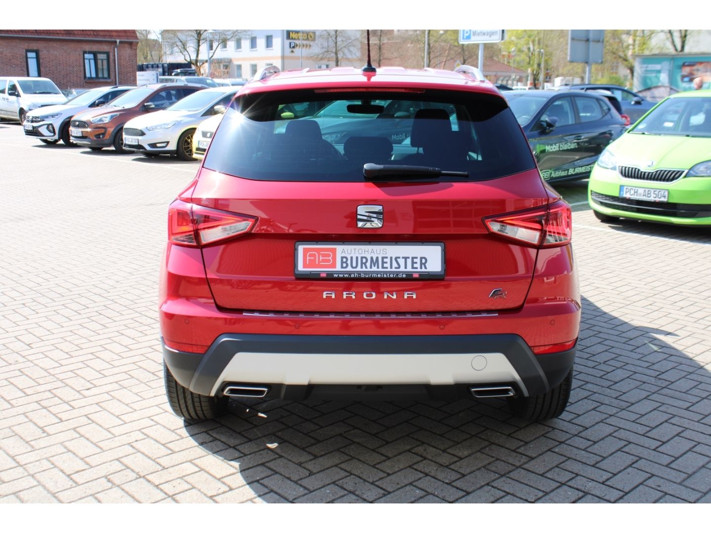 Fahrzeugabbildung SEAT Arona 1.0 TSI FR LED Navi TWA PDC DAB SHZ Tempom