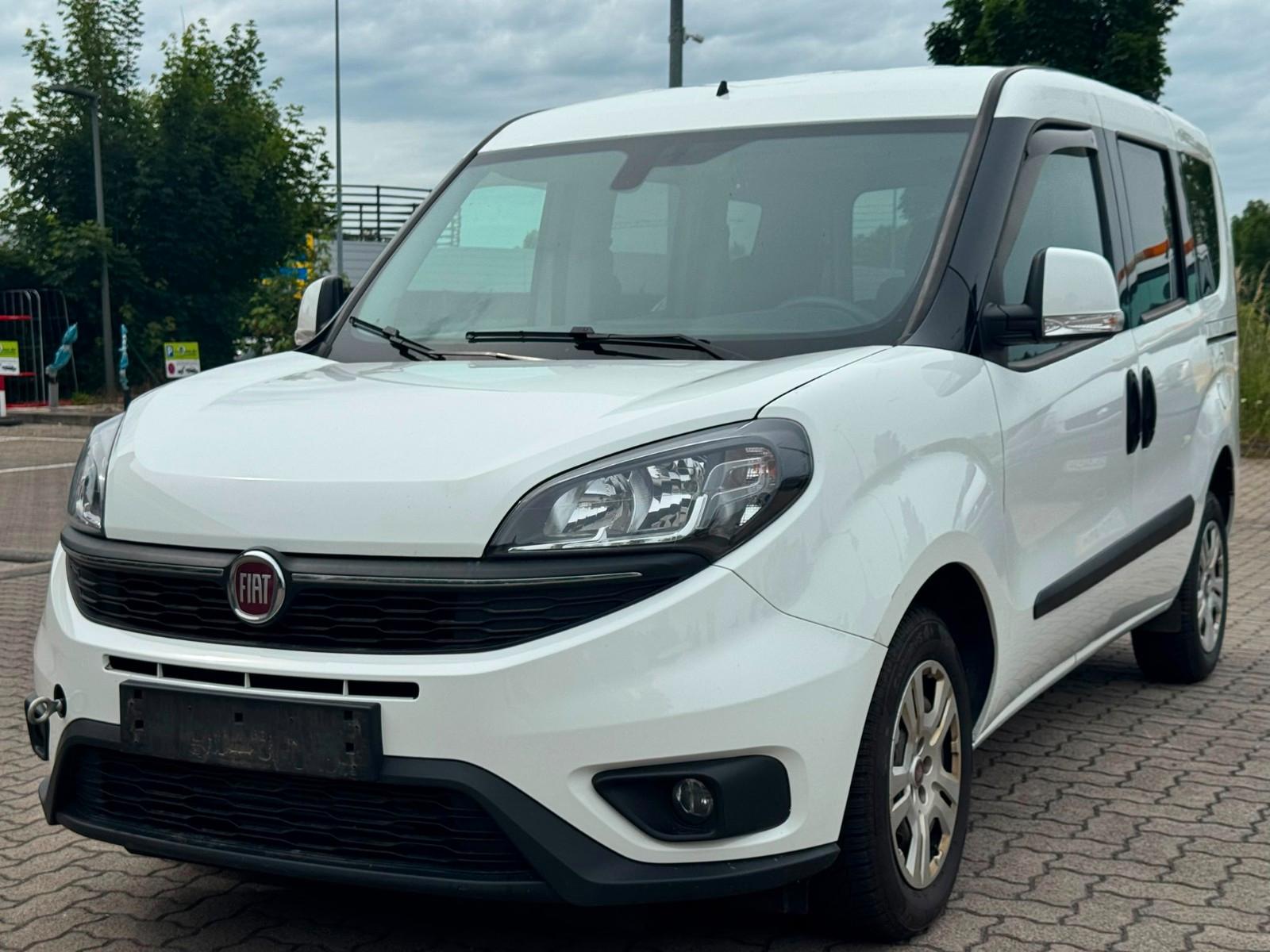 Fiat Doblo Doblò SX Kombi 5 Sitzer/Navi/Motorschaden