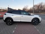 Peugeot 2008 GT*Aut*Nav*FOCAL*LED*AMBIENTE*ACC*DAB*KAM - Peugeot 2008 mit Diesel-Antrieb