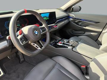 2026 BMW M5 — миниатюра 23