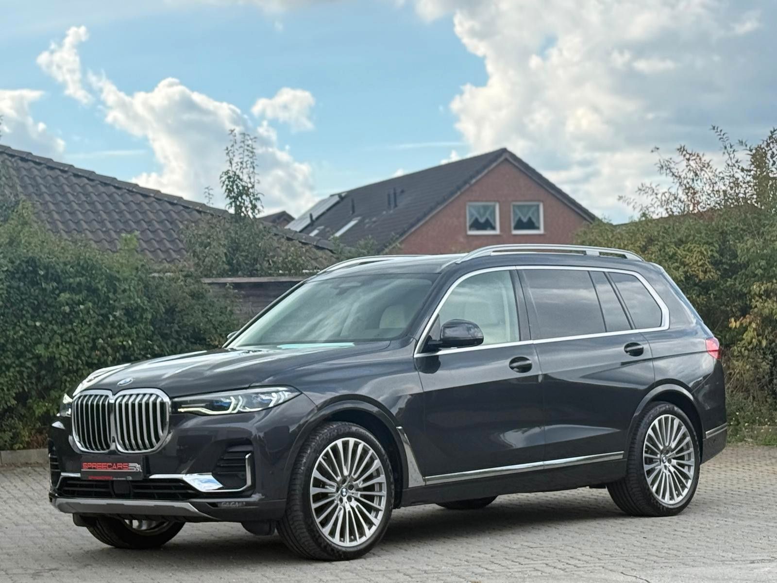 BMW X7 xDrive 40i Design Pure Excellence Individual
