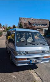 Mitsubishi L300 - Mitsubishi L300: Van