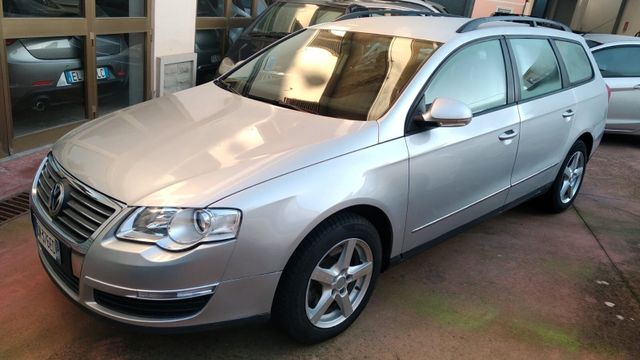 Volkswagen Passat 1.9 TDI/105CV DPF Var. BlueMot