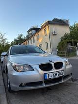BMW E60 523i  Gepflegter Klassiker mit Fahrko... - BMW 523 in Frankfurt (Main)
