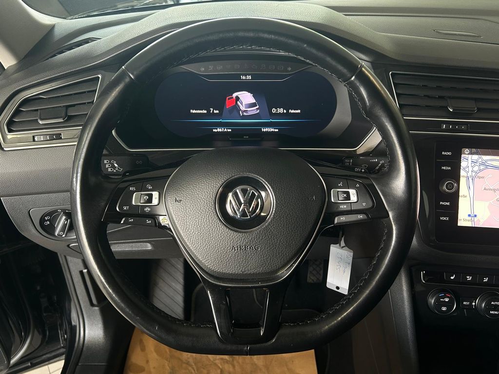 Volkswagen Tiguan Allspace DSG COMFORTL*NAVI*ViCo*PANO*AHK*