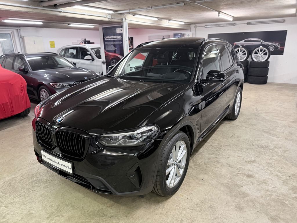 BMW X3 — hlavná fotografia