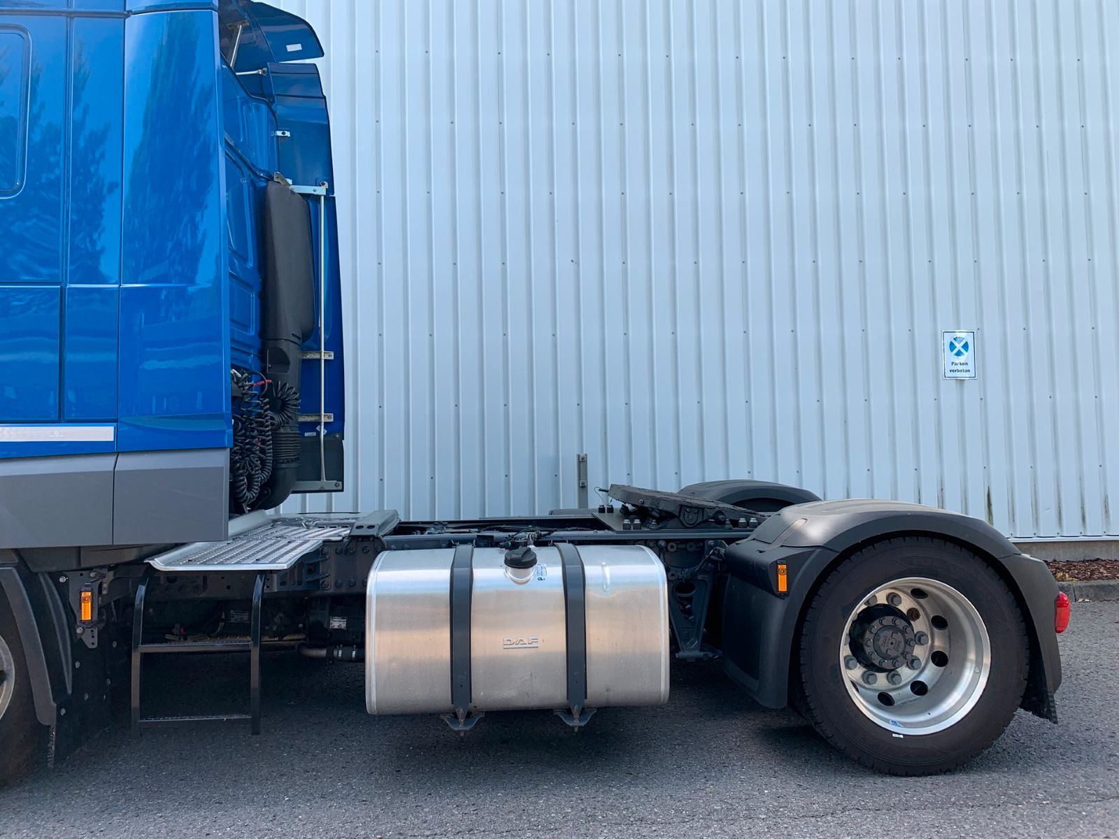 Fahrzeugabbildung DAF FT XF 480 SC LD
