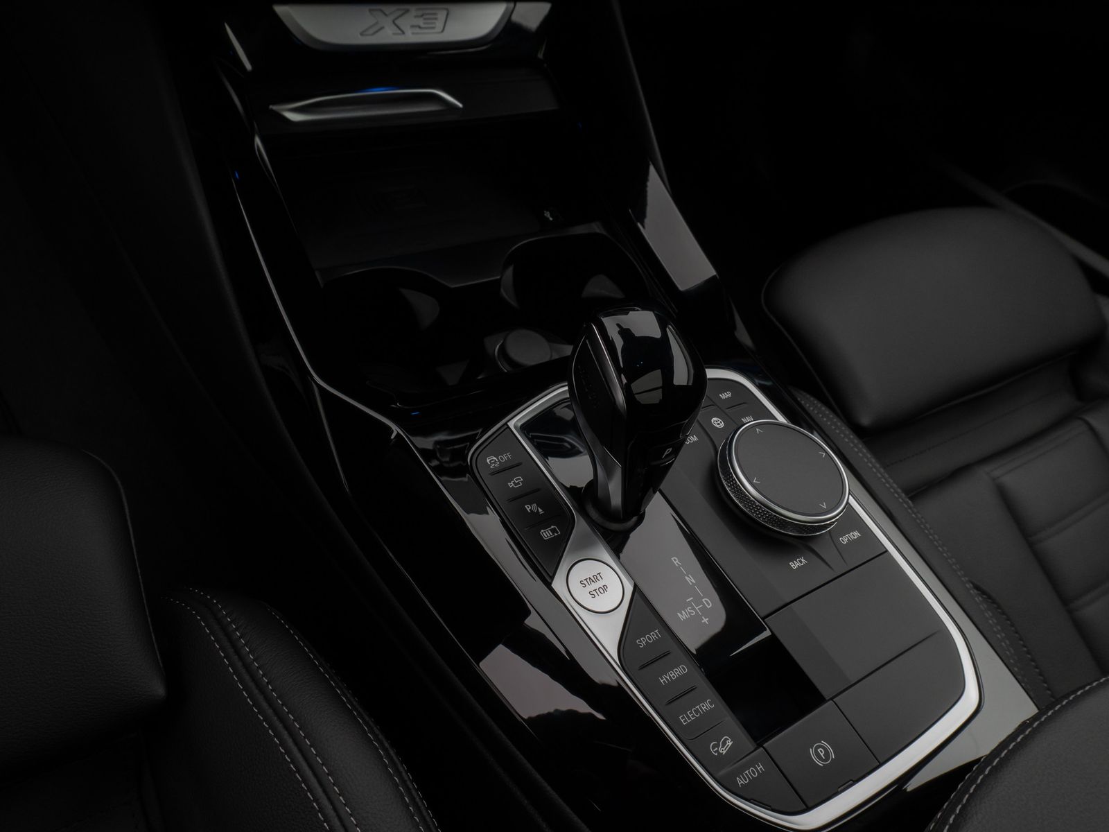 Fahrzeugabbildung BMW X3 xD30e M Sport Panorama Laser 360° HUD DAB H/K