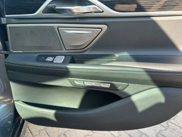 BMW 740 - 9