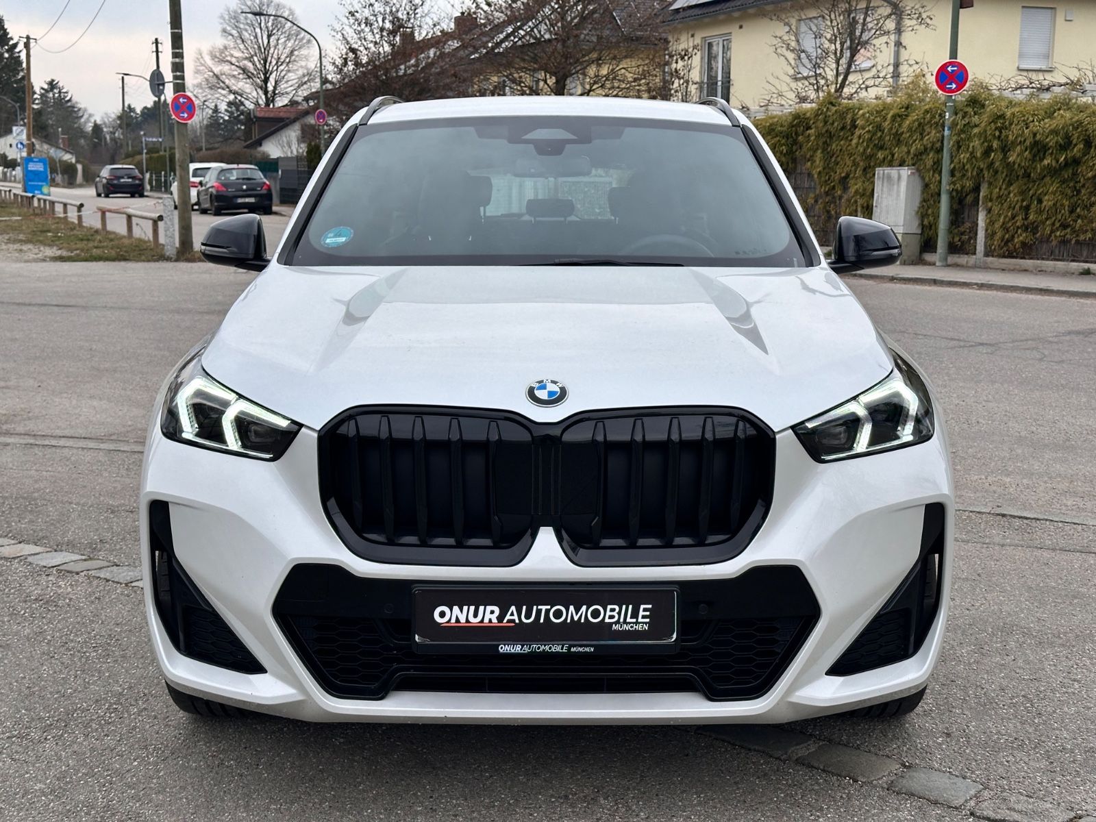 BMW X1 23d xDrive M-Sport Navi AHK ACC Leder foto 2