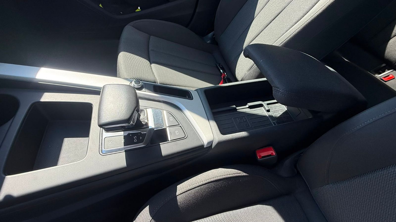 Fahrzeugabbildung Audi A4 Avant 35 TDI basis