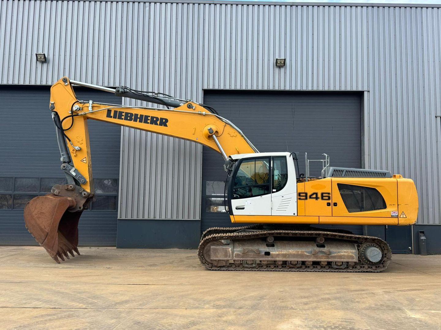 Liebherr R946 LC