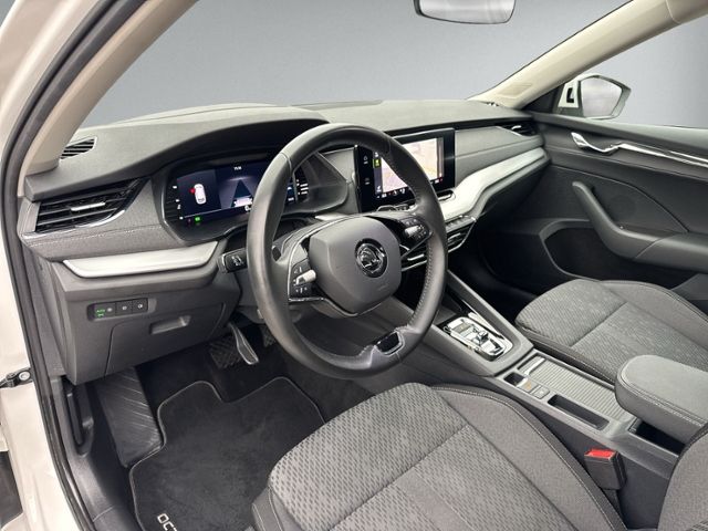 Octavia Combi 2.0 TDI DSG STYLE LED+NAVI+ACC+PDC