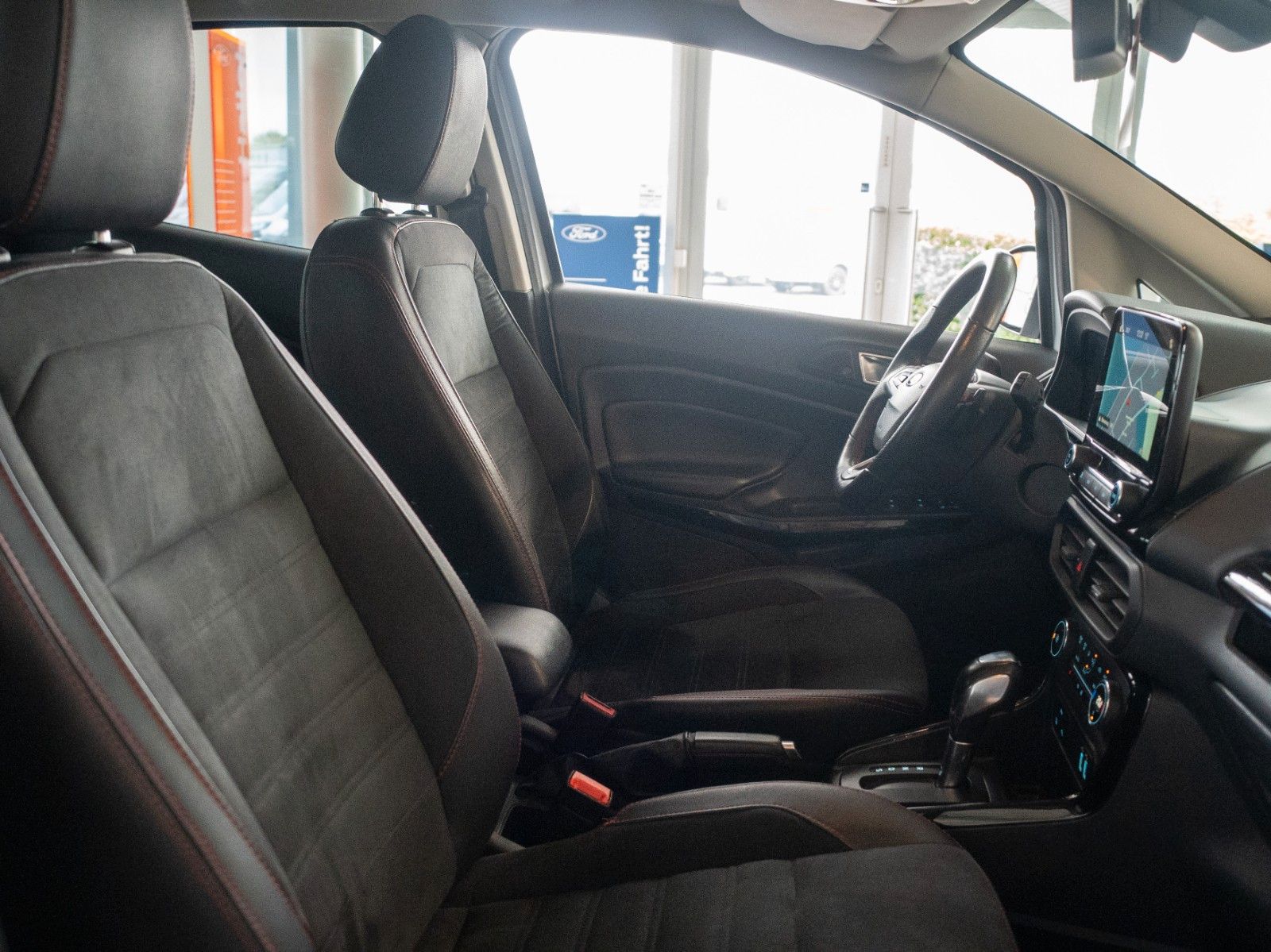 Fahrzeugabbildung Ford EcoSport ST-Line AUTOM./PANO/WINTER-P./B&O