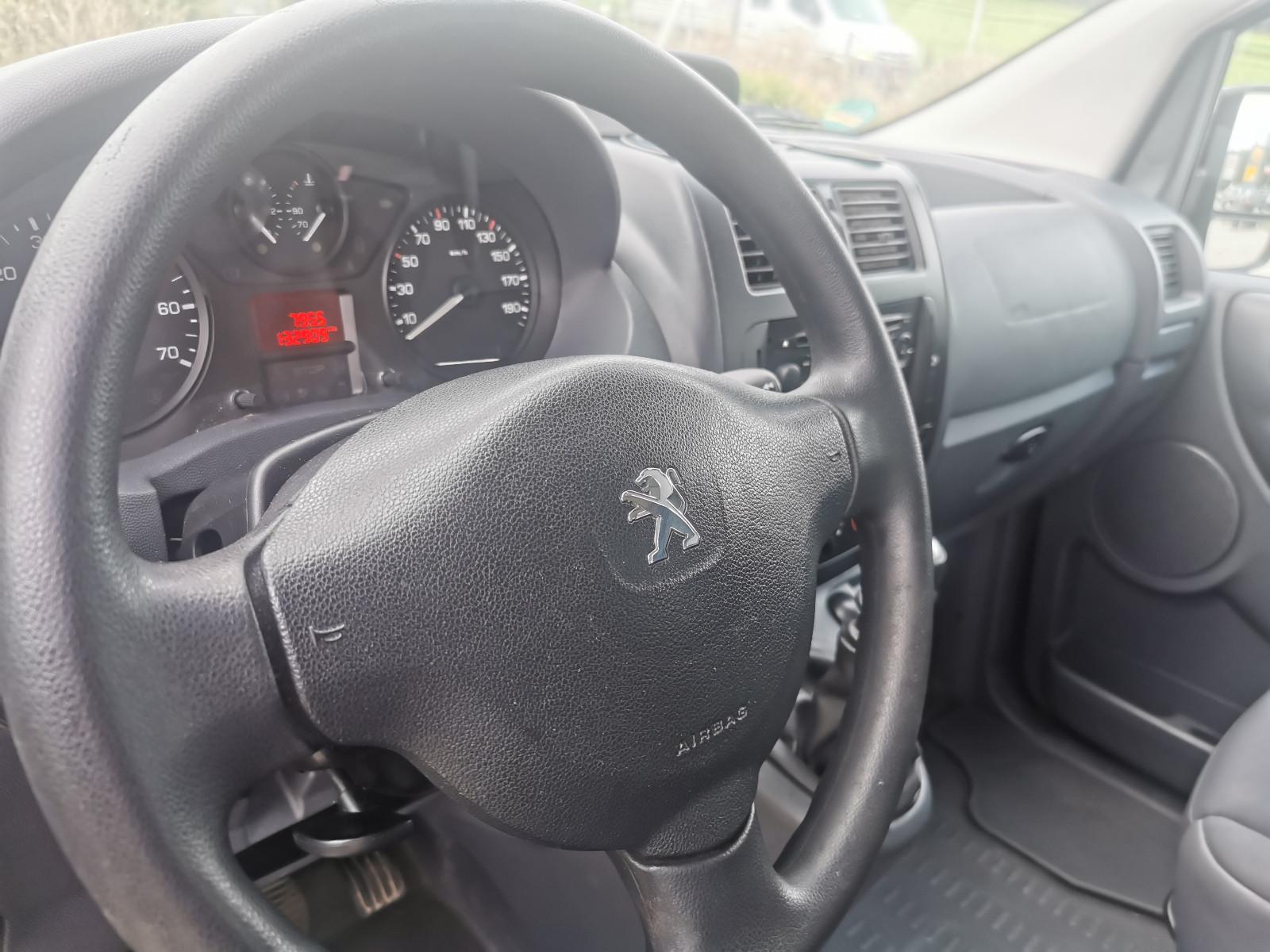 Peugeot Expert Kasten AHK