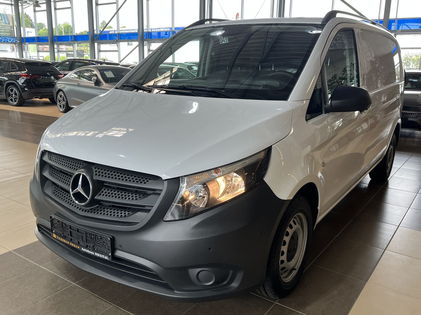 MERCEDES-BENZ Vito 114 CDI RWD kompakt R.Cam Würth-Regale DAB