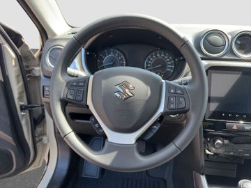 Fotografie 11 des Suzuki Vitara 1.4 Hybrid 'Comfort+' Panorama LED NAVI