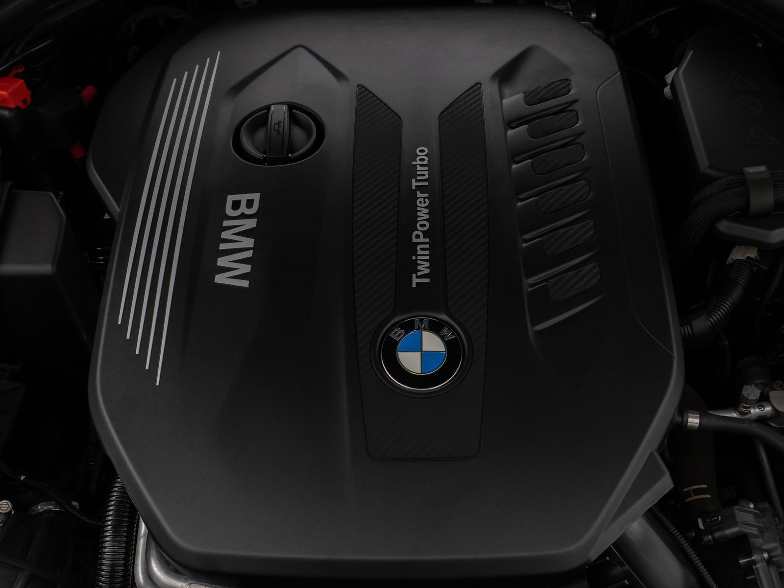 Fahrzeugabbildung BMW 530d xD M Sport Panorama Kamera HUD H/K Komfort