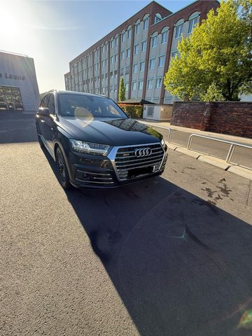 AUDI SQ7 4.0 TDI quattro tiptronic -