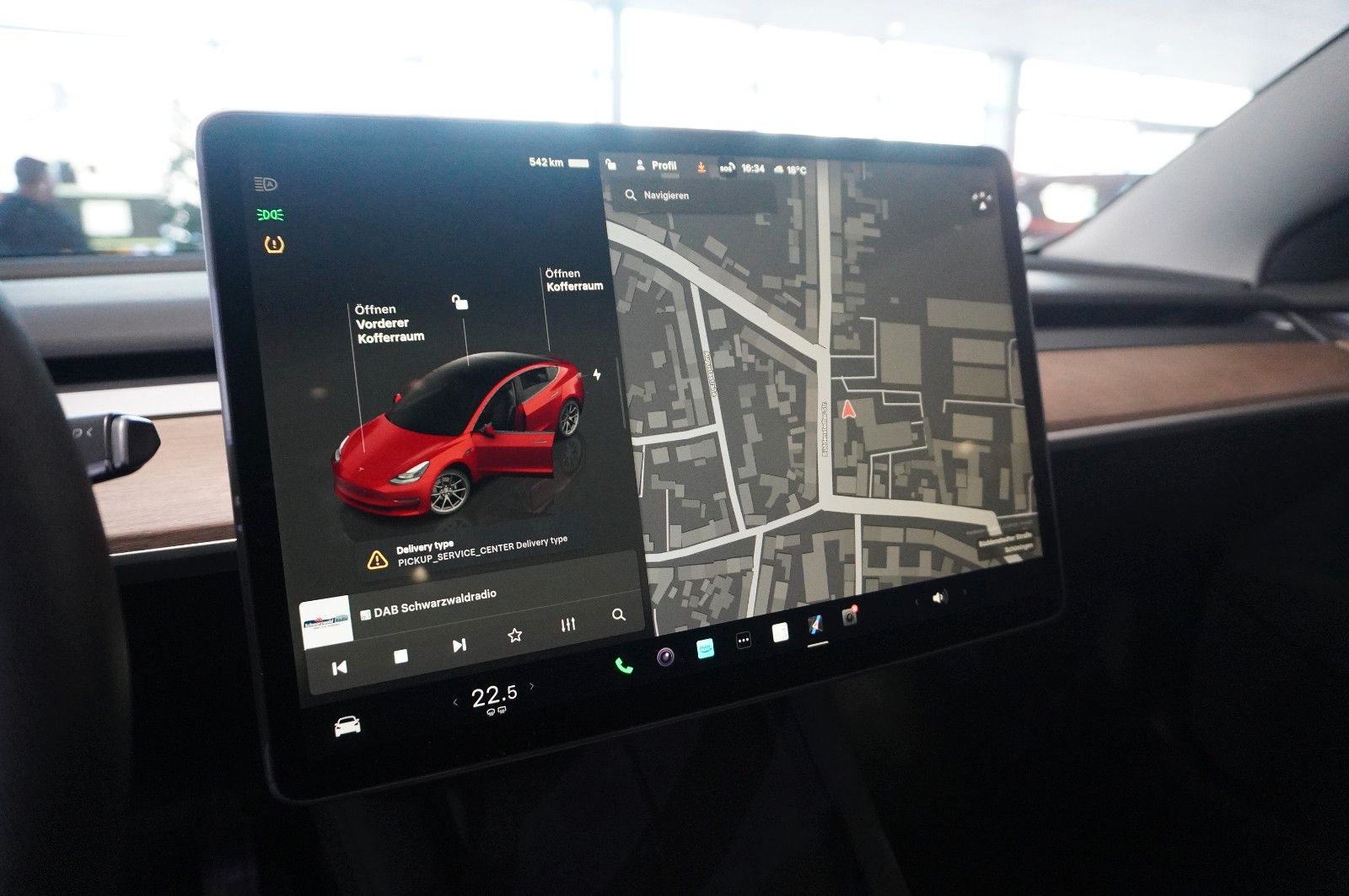 Fahrzeugabbildung Tesla Model 3 LONGRANGE DUAL-MOTOR NAVI/KAMERA/DAB/AMD