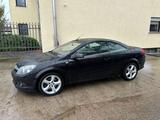 Opel Astra 1.9 Diesel Cabrio - Opel Astra aus 2007 mit Diesel-Antrieb