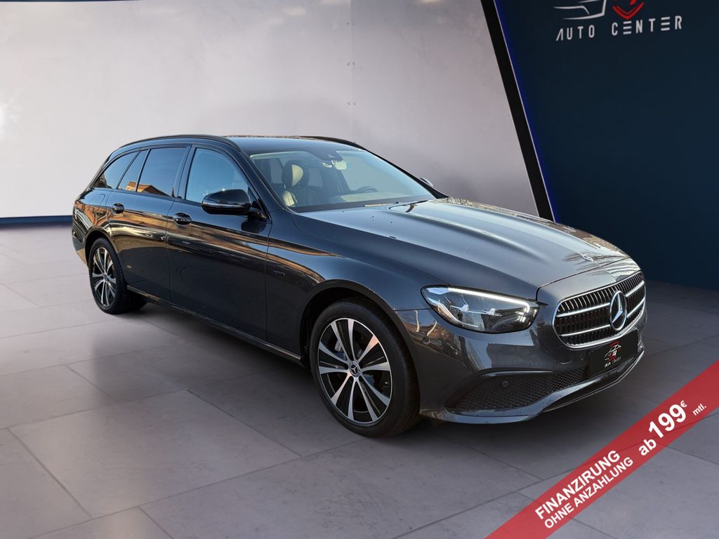 Image of Mercedes-Benz E 300