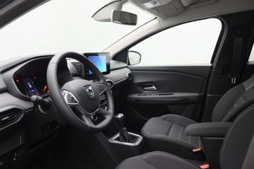 Fahrzeugabbildung Dacia Jogger TCe 110 Extreme+ 7-Sitzer