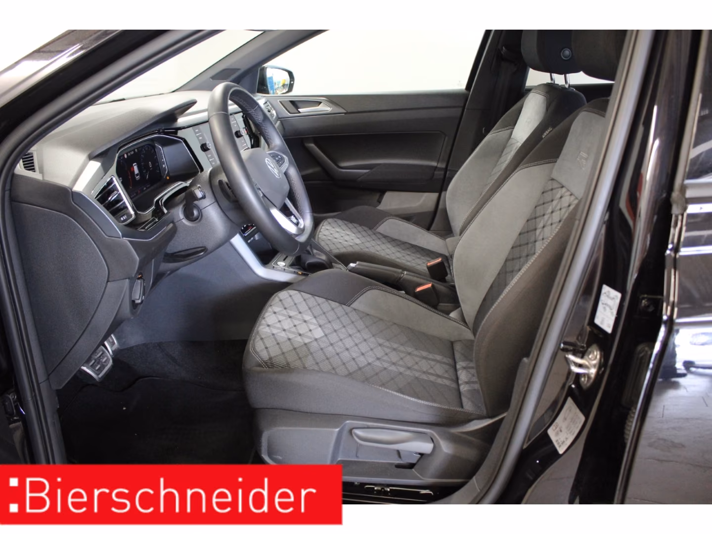 Volkswagen Polo 1.0 TSI DSG 2x R-Line 17 PANO MATRIX ACC, миниатюра 4