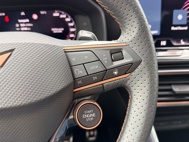 Leon 2.0 TDI DSG SHZ KAMERA NAVI ACC FACEL. LED