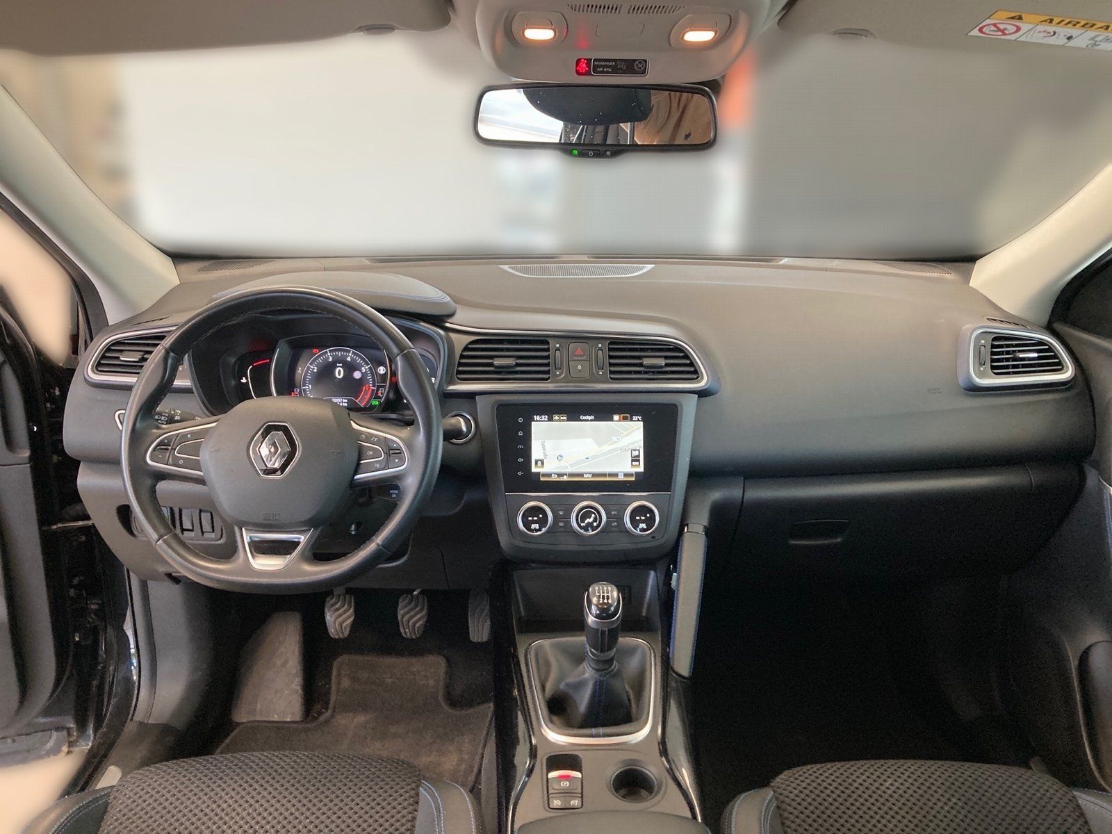 Fahrzeugabbildung Renault Kadjar 1.3 TCe 140 Limited*Navi*AHK*PDC*Sitzheiz