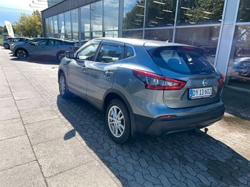 Nissan Qashqai - 2