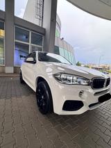 BMW X5 xDrive 30 d - BMW X5 in Bochum