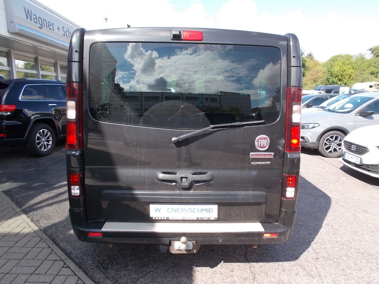 Fahrzeugabbildung Fiat Talento 2.0 Mjet 145 PS L2H1 8 Sitzer *UNFALL*