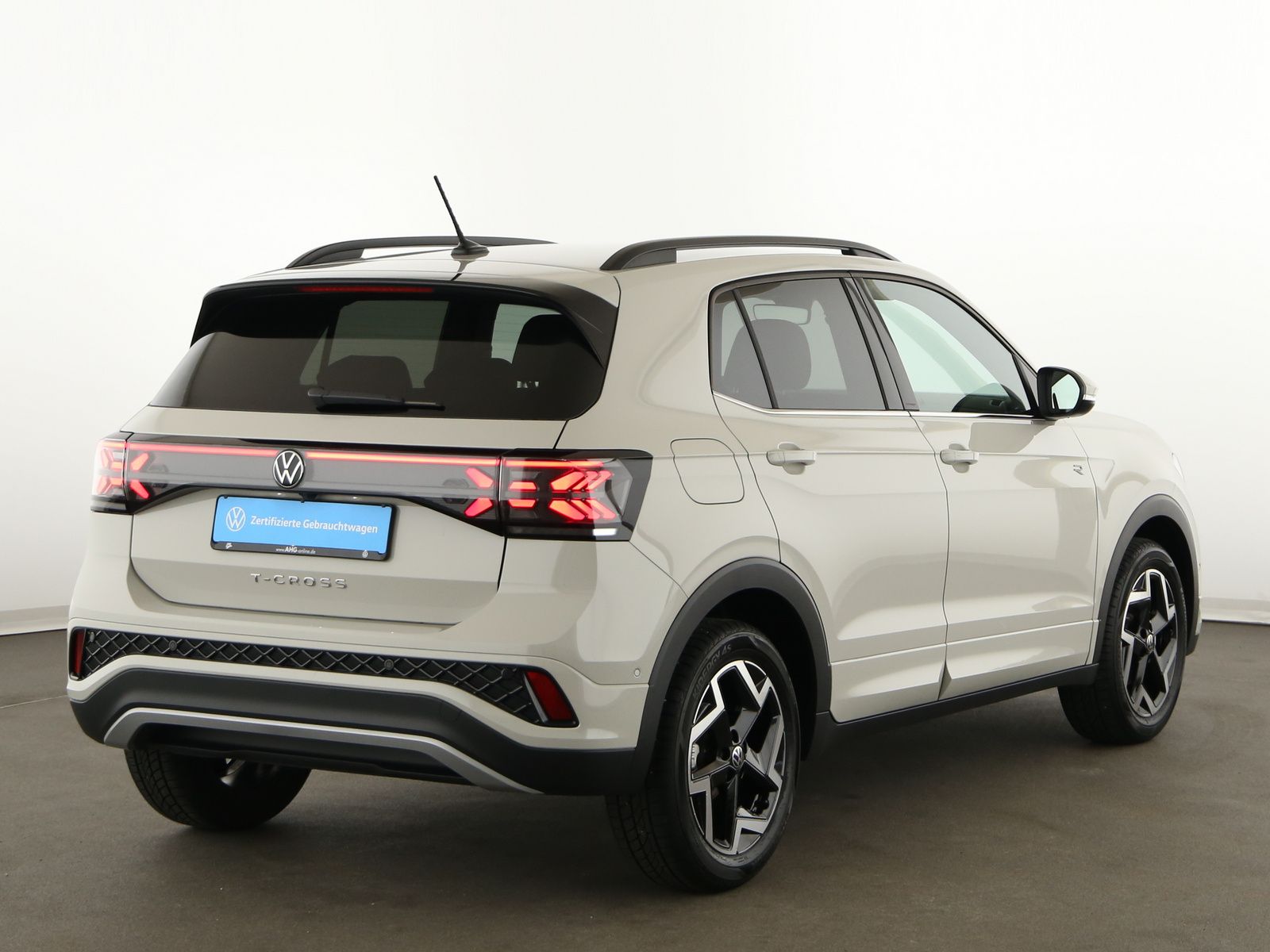 Volkswagen T-Cross - Bild 8