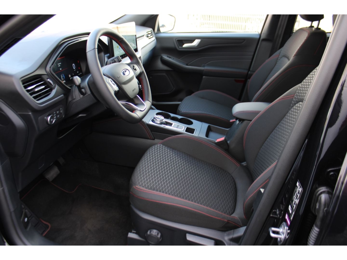 Fahrzeugabbildung Ford Kuga ST-Line Autom. LED GRA TWA PDC RFK Navi AHK