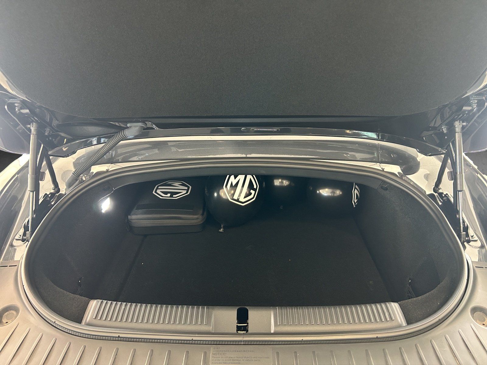 Fahrzeugabbildung MG MG Cyberster Xpower