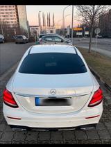 Mercedes-Benz E 200 d AMG Line Autom. AMG Line - Mercedes-Benz E 200 mit Diesel-Antrieb: Limousine