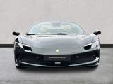 Ferrari 296 GTS 40.000€ an Optionals - Ferrari: 40