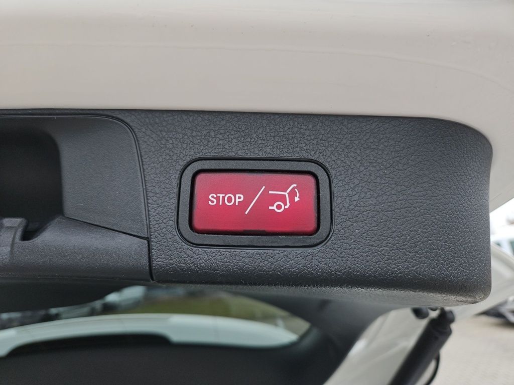 Fahrzeugabbildung Mercedes-Benz GLB 220 d 4M Progressive AHK Totwi. Navi SHZ KAM
