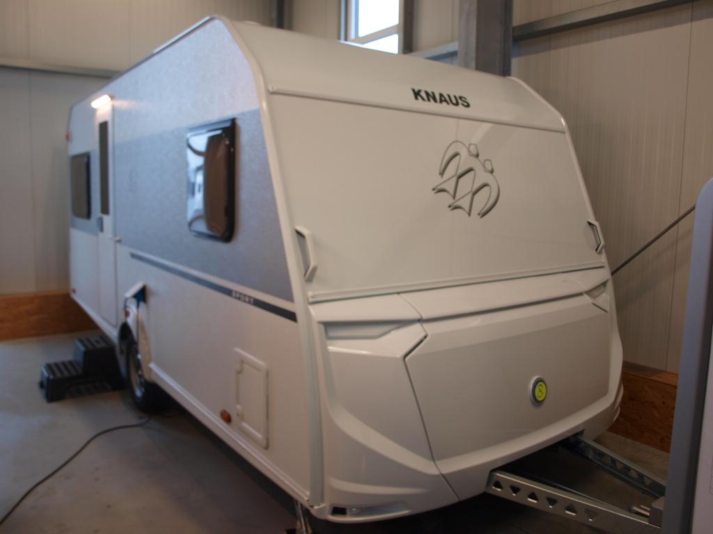 Knaus Sport 450 FU