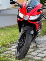 Aprilia RS 125, nur 4.600 km, top Zustand - APRILIA RS4 125