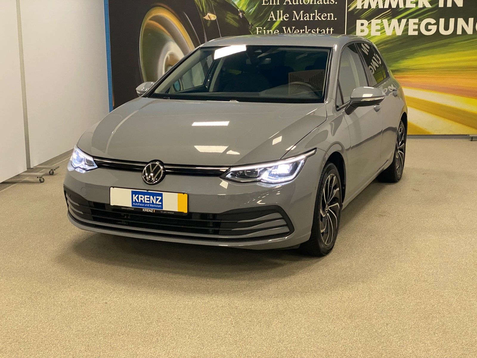 Fahrzeugabbildung Volkswagen Golf 1.5 eTSI OPF 110kW DSG Life+NAVI+KAMERA+ACC